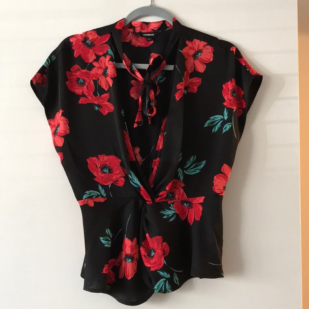 Express Tie Neck Twist Front Floral Blouse